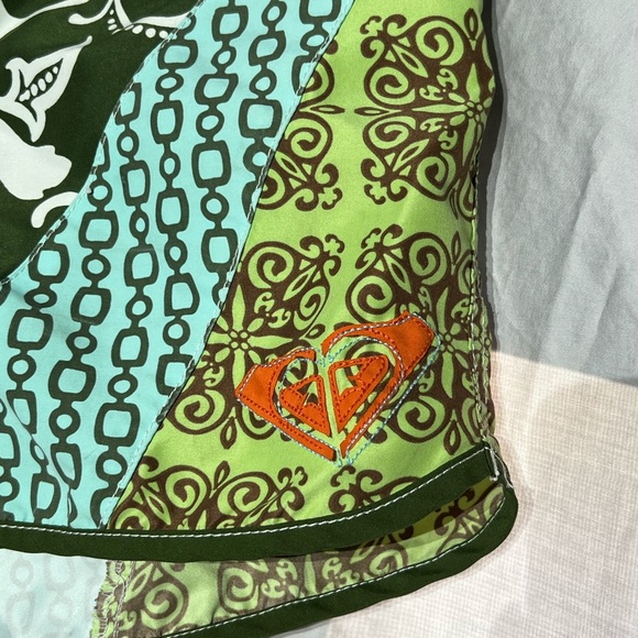 Roxy board shorts - Picture 4 of 4